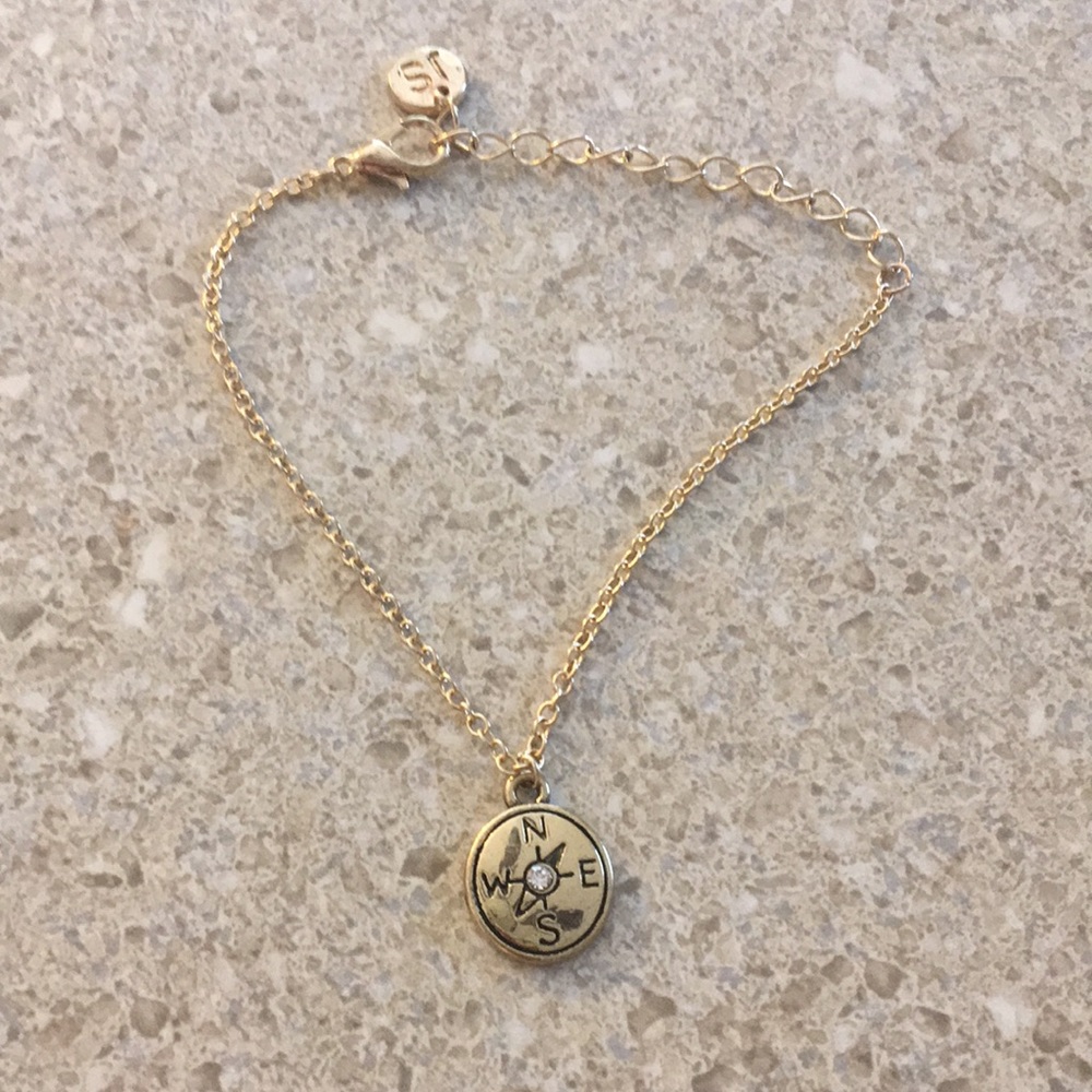 Jessica Simpson compass bracelet
